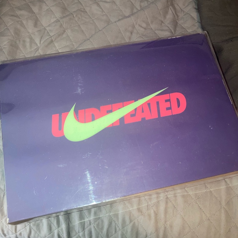 Nike Undefeated Air Force 1 size 9.5